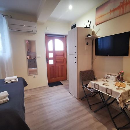 Novigrad Istria Meressa Nina&Leo Studio Apartments מראה חיצוני תמונה