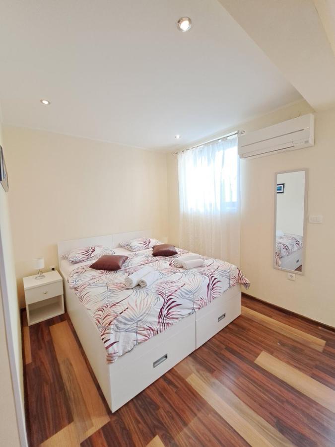Novigrad Istria Meressa Nina&Leo Studio Apartments מראה חיצוני תמונה