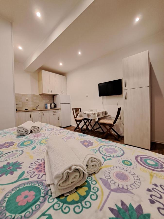 Novigrad Istria Meressa Nina&Leo Studio Apartments מראה חיצוני תמונה