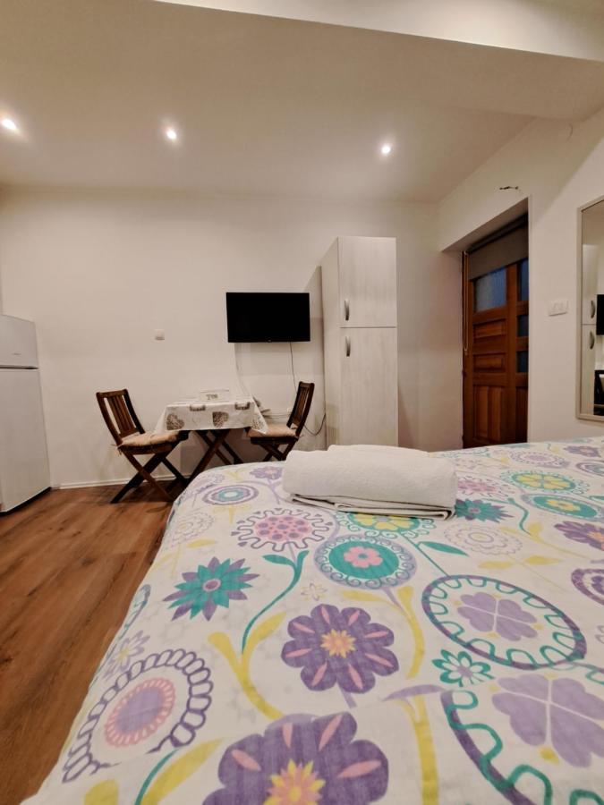 Novigrad Istria Meressa Nina&Leo Studio Apartments מראה חיצוני תמונה