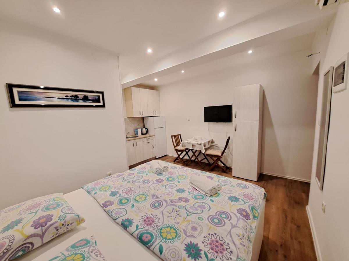 Novigrad Istria Meressa Nina&Leo Studio Apartments מראה חיצוני תמונה