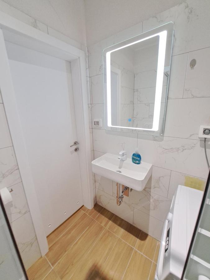 Novigrad Istria Meressa Nina&Leo Studio Apartments מראה חיצוני תמונה
